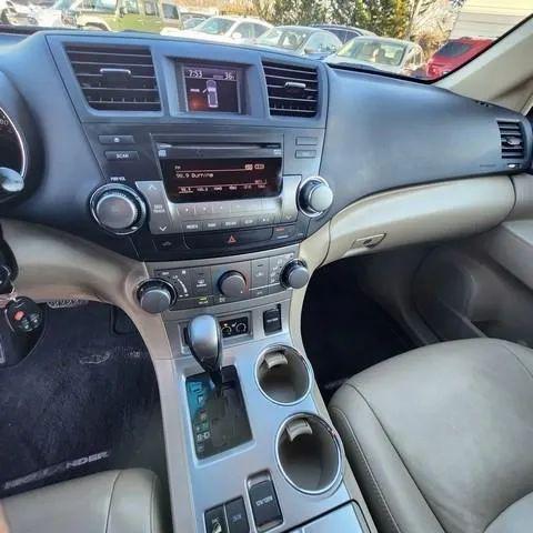 2012 Toyota Highlander SE V6