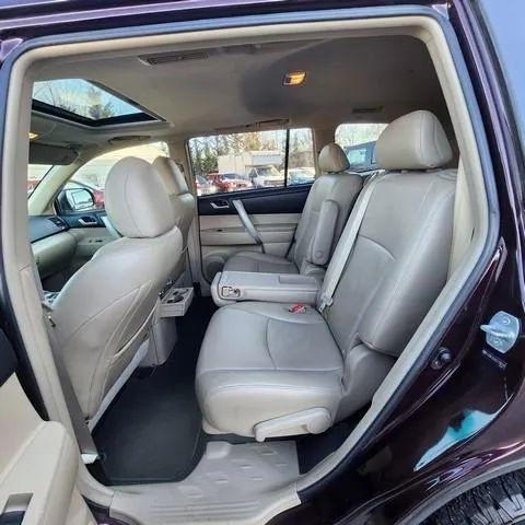 2012 Toyota Highlander SE V6