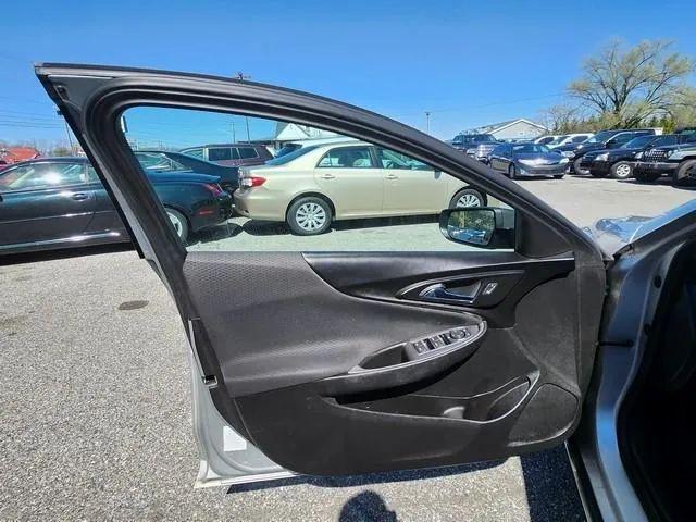 2017 Chevrolet Malibu LS