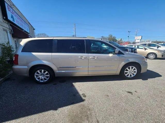 2015 Chrysler Town & Country Touring