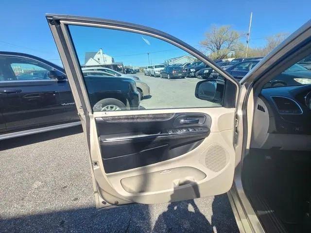 2015 Chrysler Town & Country Touring