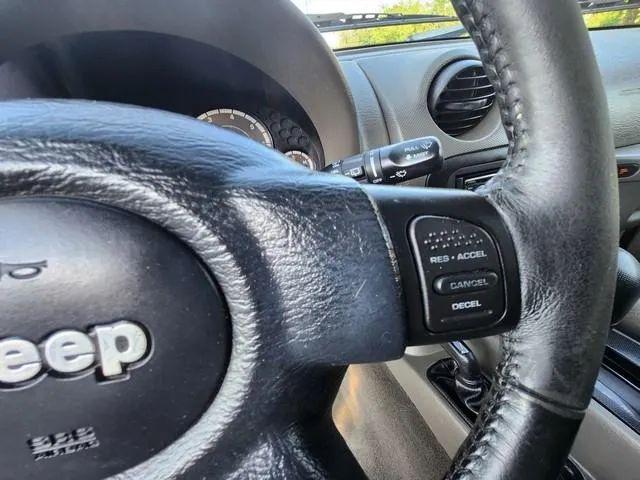 2005 Jeep Liberty Sport