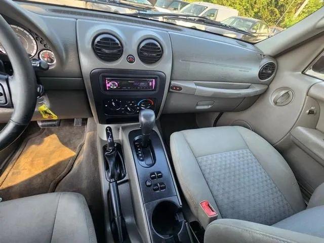 2005 Jeep Liberty Sport