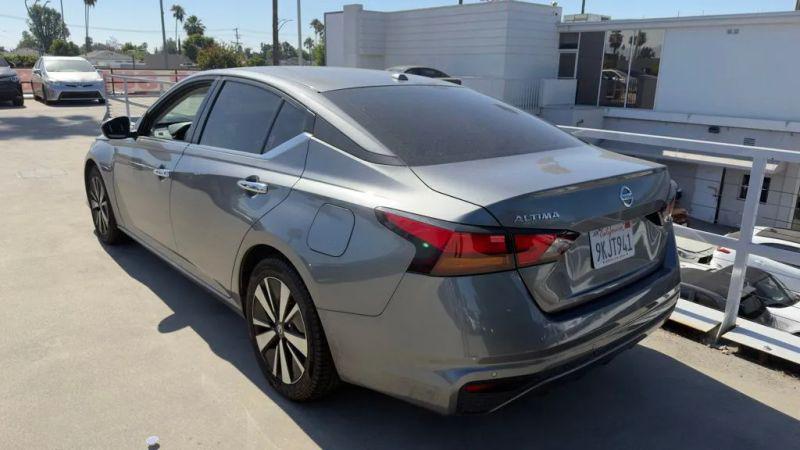2022 Nissan Altima SV FWD
