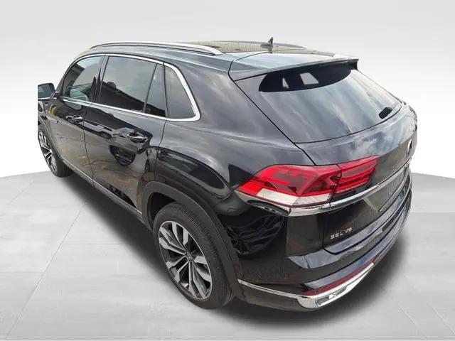 2022 Volkswagen Atlas Cross Sport 3.6L V6 SEL Premium R-Line