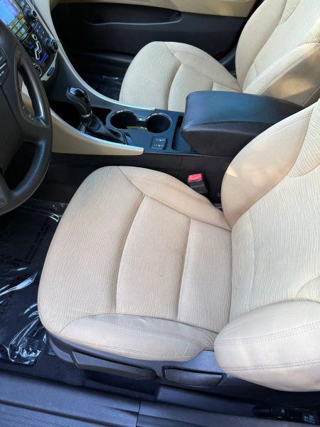 2013 Hyundai Sonata Hybrid Base
