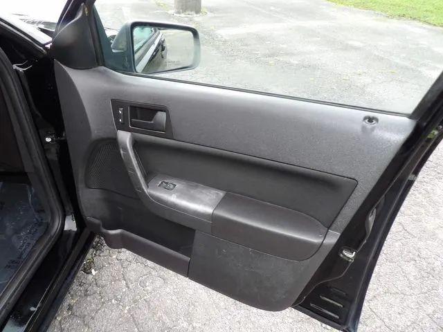 2010 Ford Focus SE