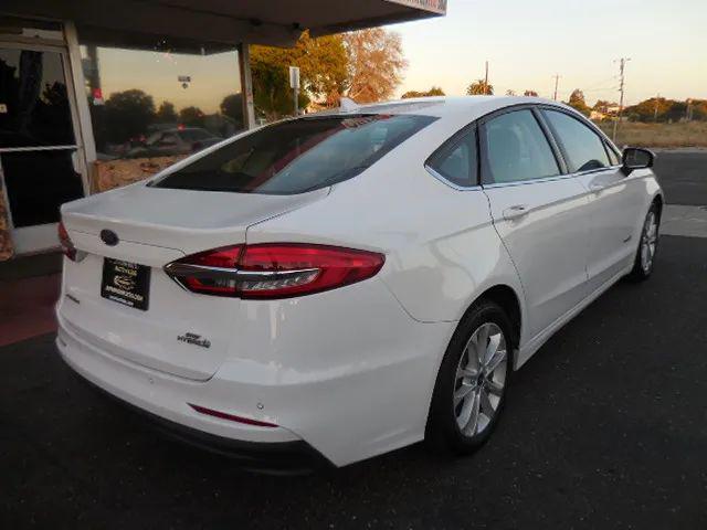 2019 Ford Fusion Hybrid SE