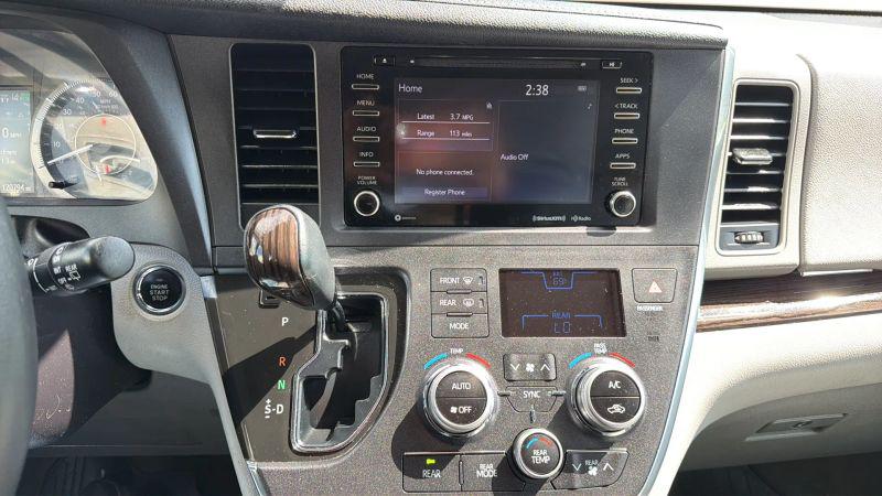 2018 Toyota Sienna XLE 7 Passenger