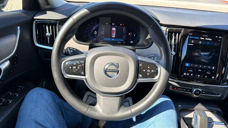 2024 Volvo S90 B6 Plus
