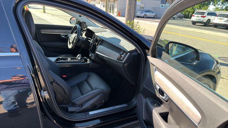 2024 Volvo S90 B6 Plus