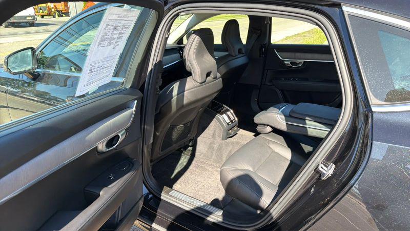 2024 Volvo S90 B6 Plus