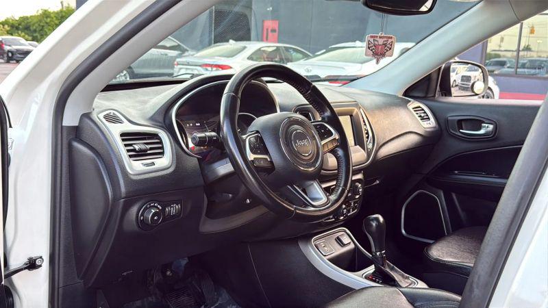 2020 Jeep Compass Latitude FWD