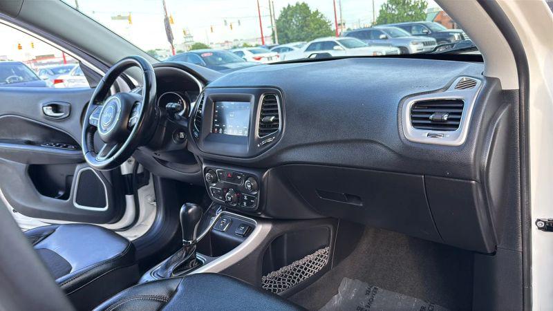 2020 Jeep Compass Latitude FWD