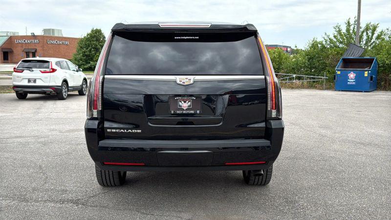 2017 Cadillac Escalade ESV Premium Luxury