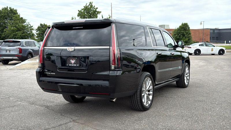 2017 Cadillac Escalade ESV Premium Luxury