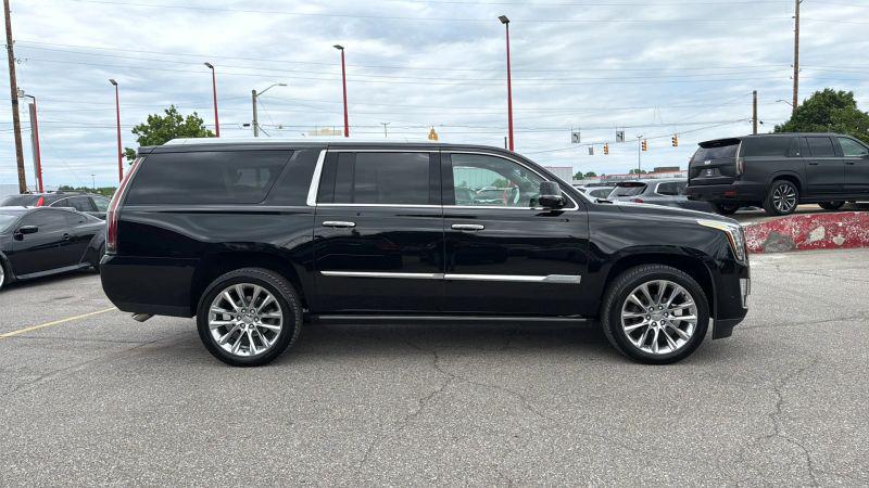 2017 Cadillac Escalade ESV Premium Luxury