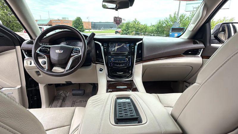2017 Cadillac Escalade ESV Premium Luxury