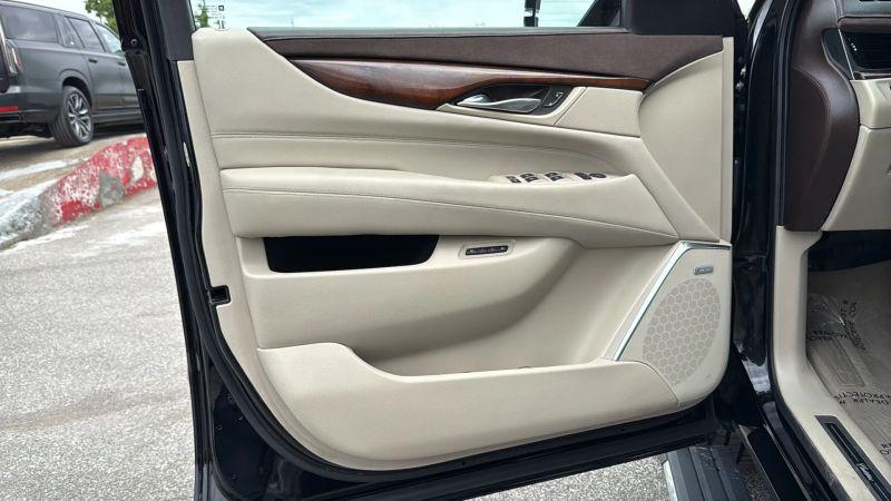 2017 Cadillac Escalade ESV Premium Luxury