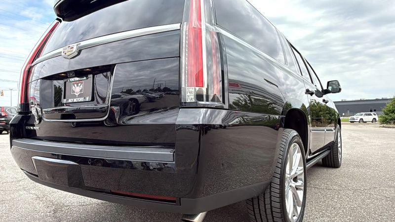 2017 Cadillac Escalade ESV Premium Luxury