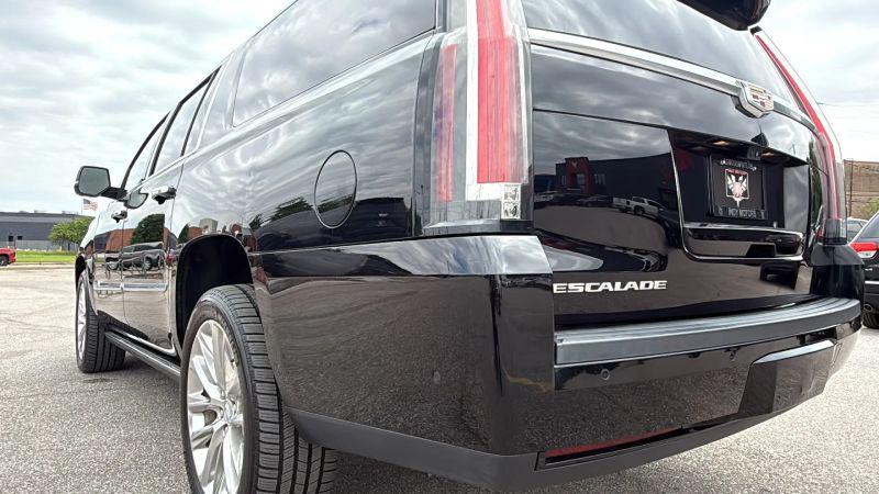 2017 Cadillac Escalade ESV Premium Luxury
