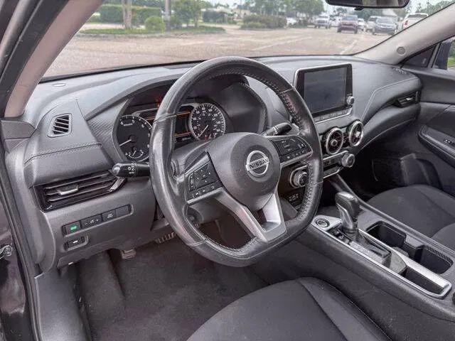 2022 Nissan Sentra SV Xtronic CVT
