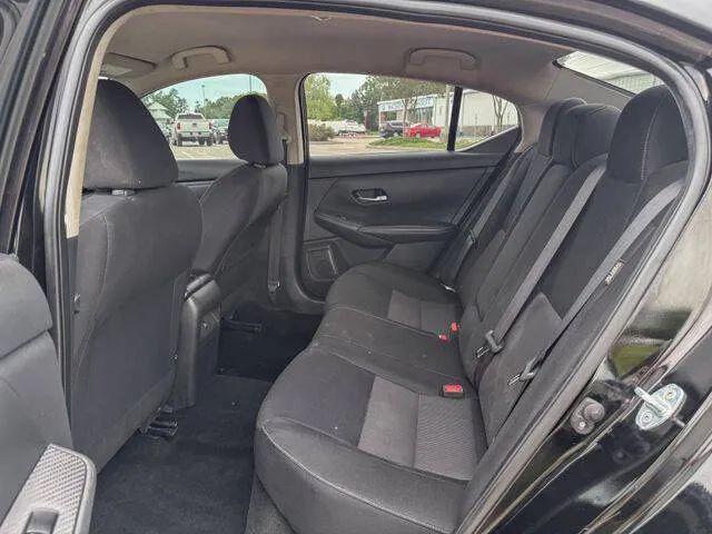 2022 Nissan Sentra SV Xtronic CVT