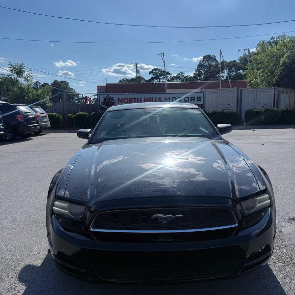 2014 Ford Mustang V6