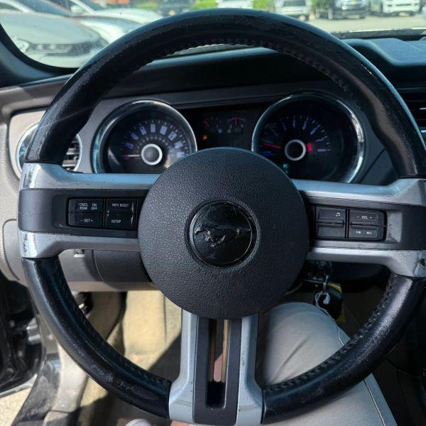 2014 Ford Mustang V6