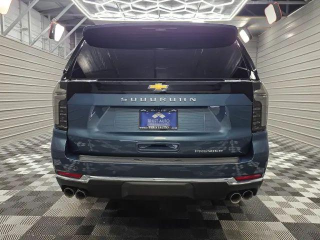 2025 Chevrolet Suburban 4WD Premier