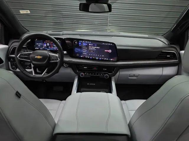 2025 Chevrolet Suburban 4WD Premier