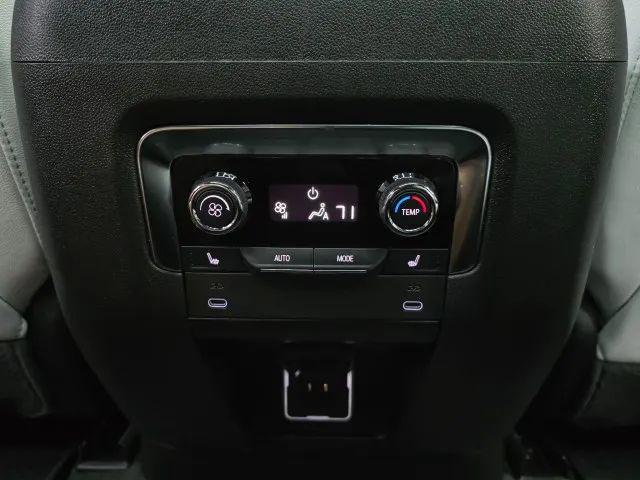 2025 Chevrolet Suburban 4WD Premier