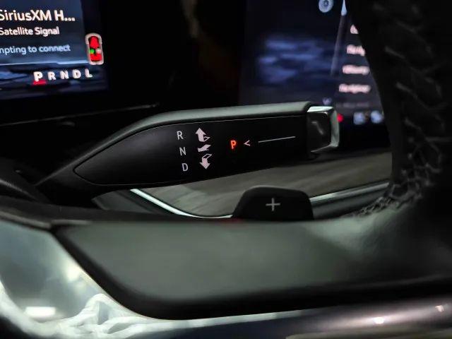 2025 Chevrolet Suburban 4WD Premier