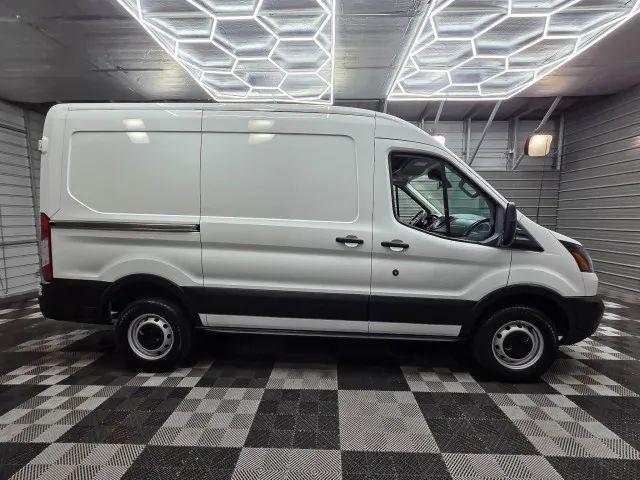 2019 Ford Transit Medium Roof w/Sliding Side Door w/RWB
