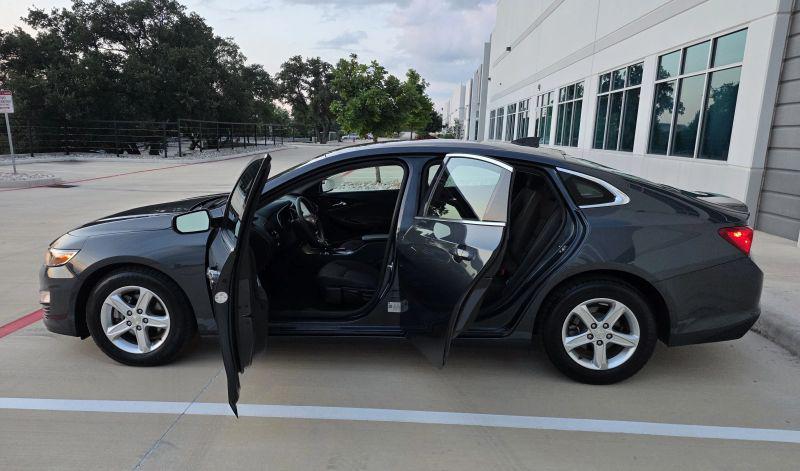 2021 Chevrolet Malibu FWD 1FL