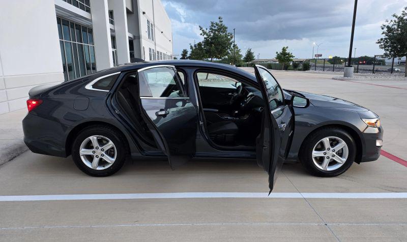 2021 Chevrolet Malibu FWD 1FL