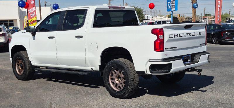 2022 Chevrolet Silverado 1500 2WD Crew Cab Short Bed Custom