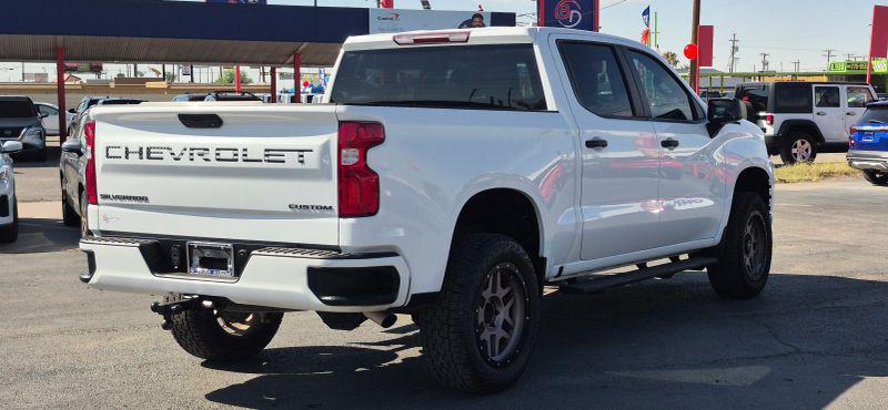 2022 Chevrolet Silverado 1500 2WD Crew Cab Short Bed Custom