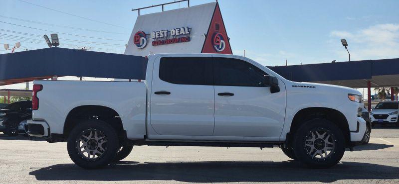 2022 Chevrolet Silverado 1500 2WD Crew Cab Short Bed Custom
