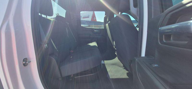 2022 Chevrolet Silverado 1500 2WD Crew Cab Short Bed Custom