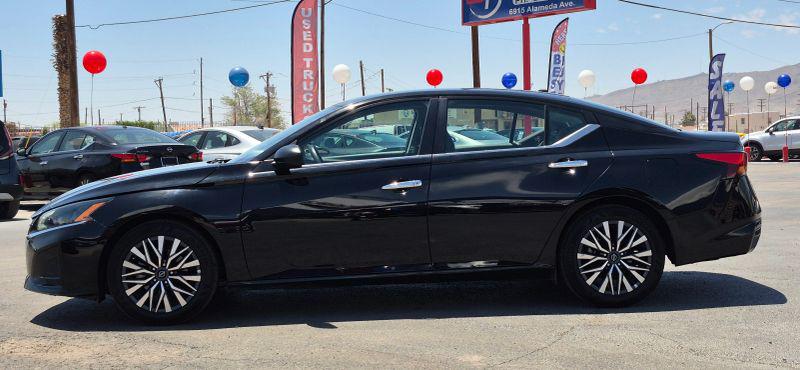 2025 Nissan Altima SV FWD