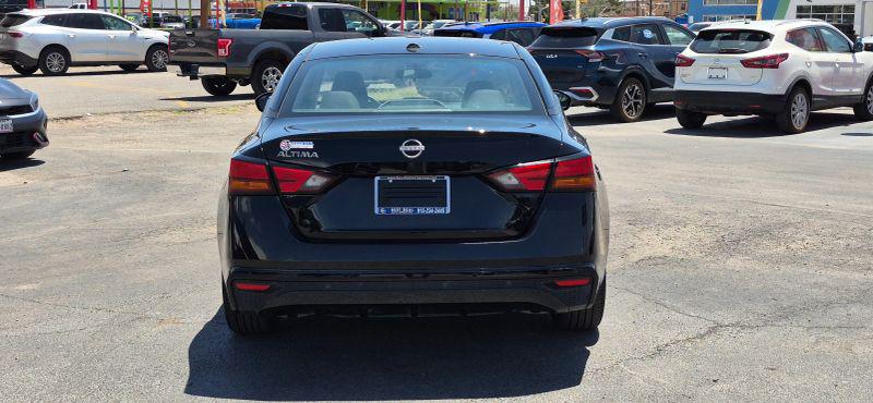 2025 Nissan Altima SV FWD