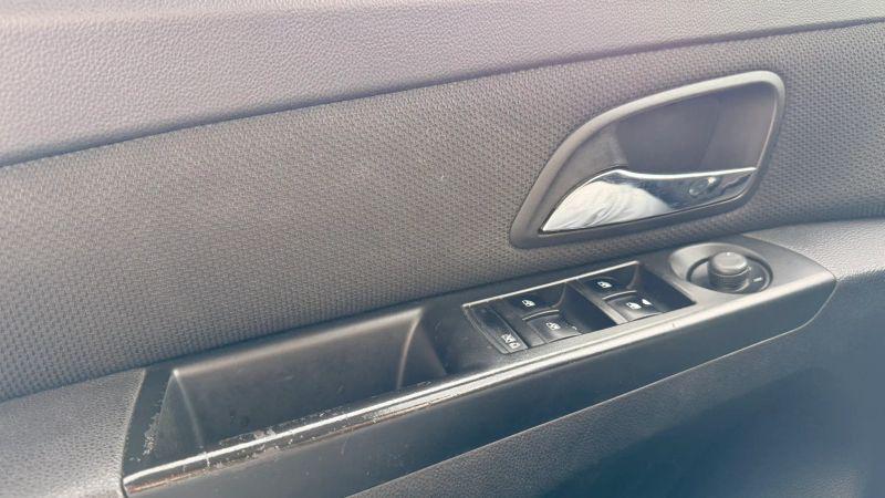 2013 Chevrolet Cruze 1LT Auto