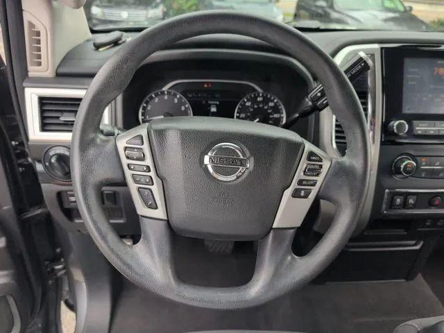 2021 Nissan Titan Crew Cab SV 4x2