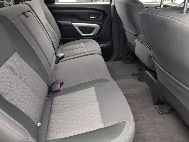 2021 Nissan Titan Crew Cab SV 4x2