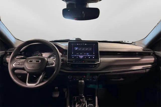 2025 Jeep Compass Trailhawk 4x4