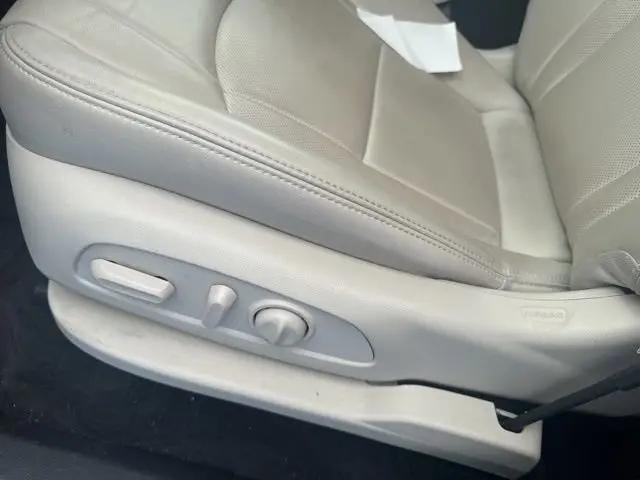2023 Buick Enclave Essence FWD