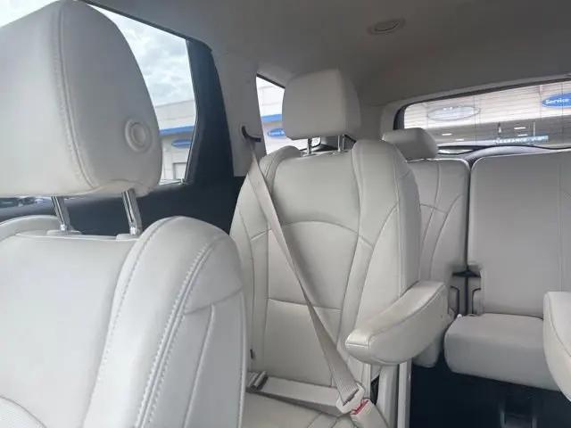 2023 Buick Enclave Essence FWD