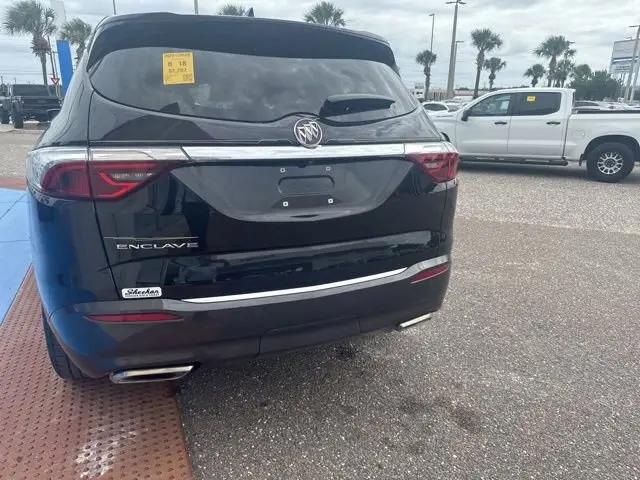 2023 Buick Enclave Essence FWD