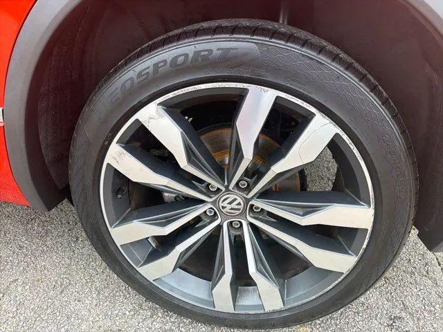 2018 Volkswagen Tiguan 2.0T SEL Premium